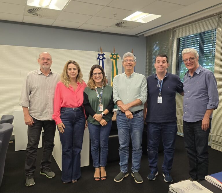 Encontro entre reitor da UFRJ e SMS-RJ propõe fortalecimento da formação acadêmica e dos serviços de saúde no município