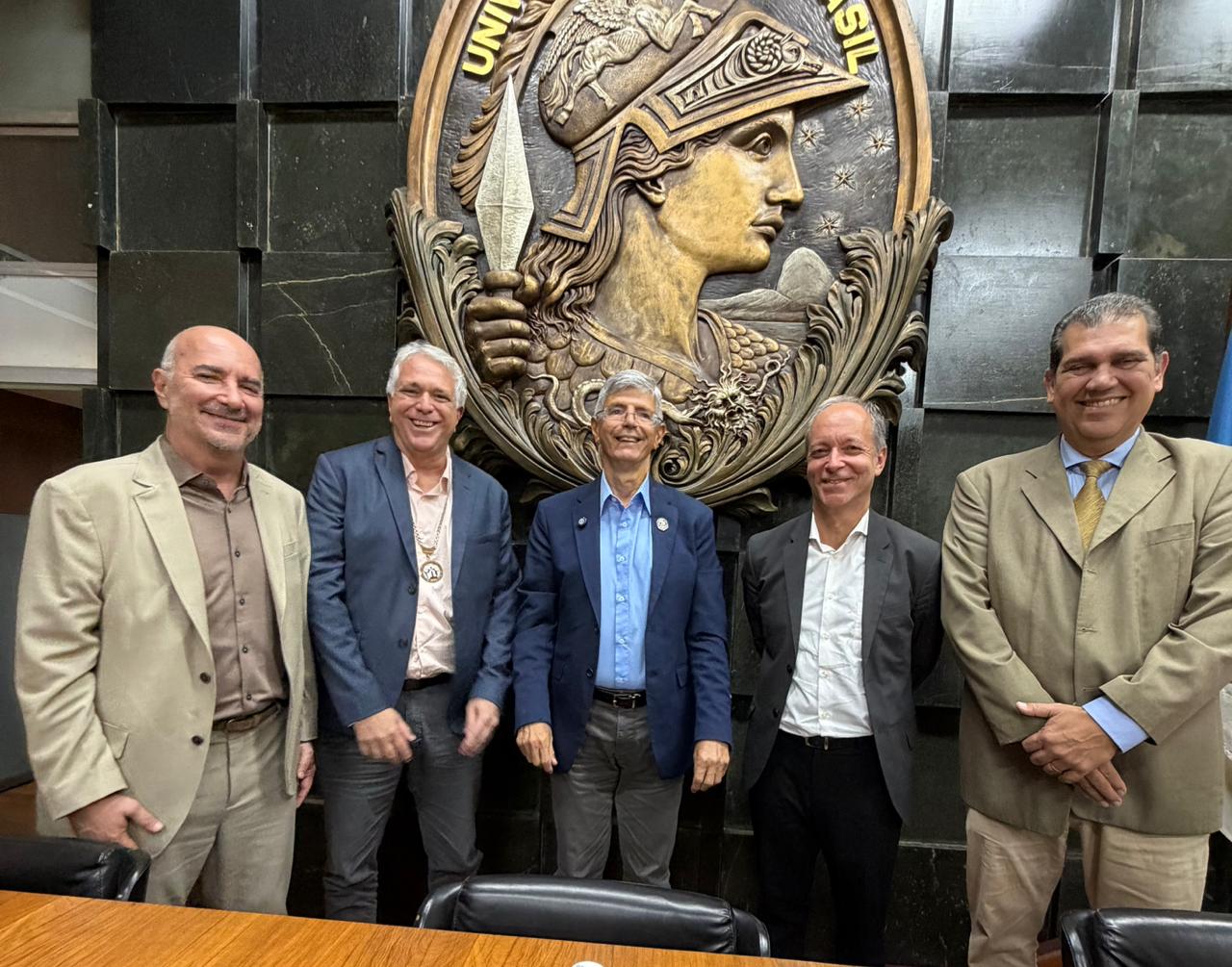 Joseph Rio Fau Reitor empossa nova direção da Faculdade de Arquitetura e Urbanismo ...